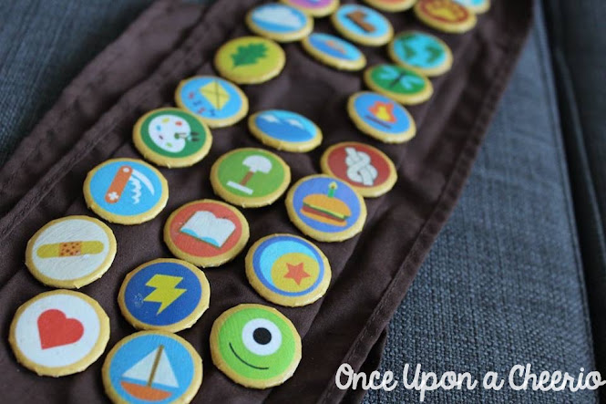 Disney Pixar UP Inspired Wilderness Explorer Costume Tutorial DIY Disney Pixar UP Inspired Wilderness Explorer Costume Tutorial DIY