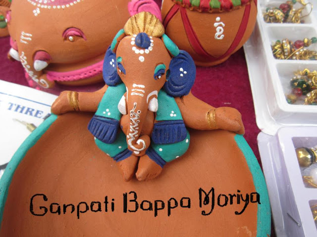 Happy Ganesha Chaturthi (Ganesha Images and Wallpapers)