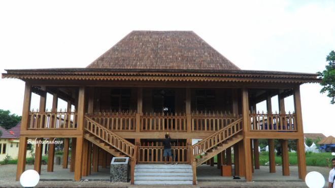 Rumah Adat Indonesia Keterangan Cerita Center Provinsi Sumatera Selatan Limas
