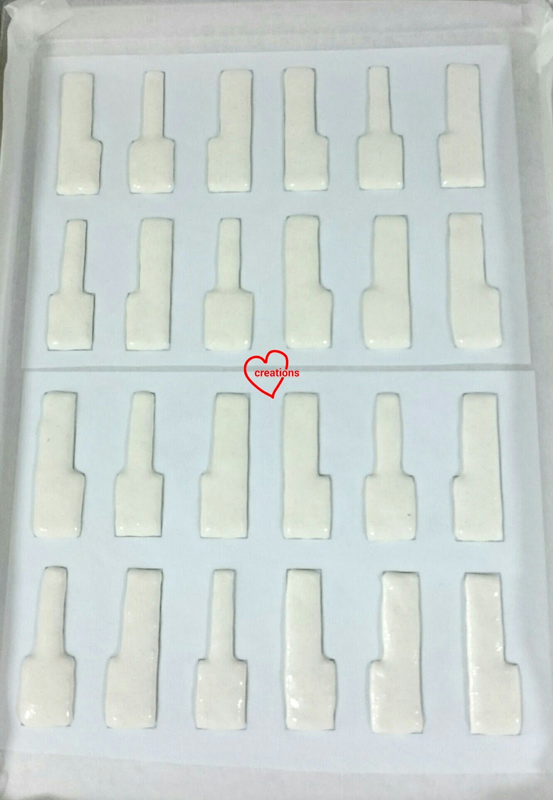 Loving Creations for You Piano Keyboard Macarons (template provided)