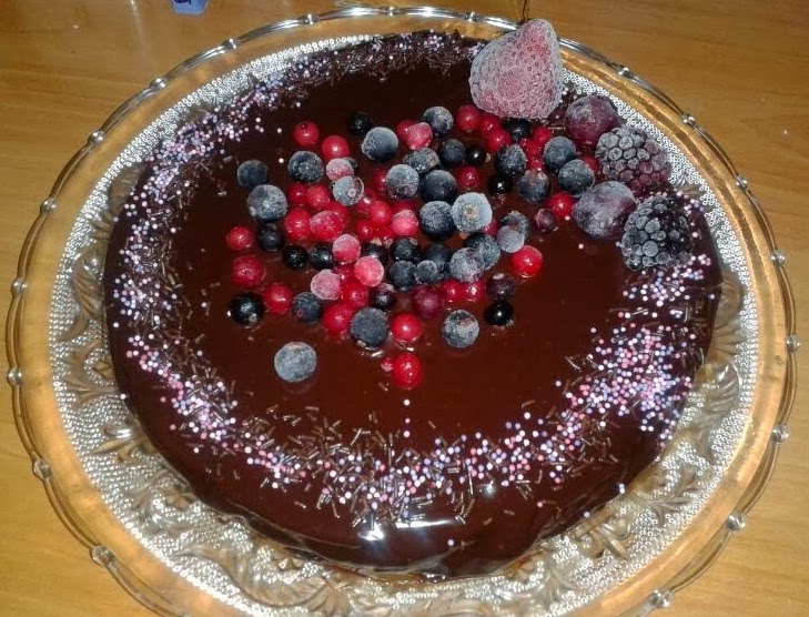 Tarta Sácher con Frutas