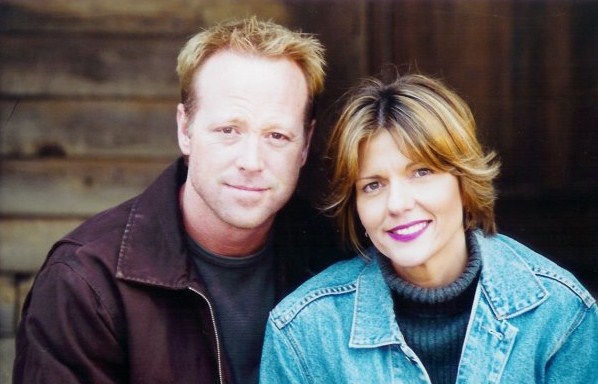 Think, that Valerie and mike touching are Valerie and mike touching