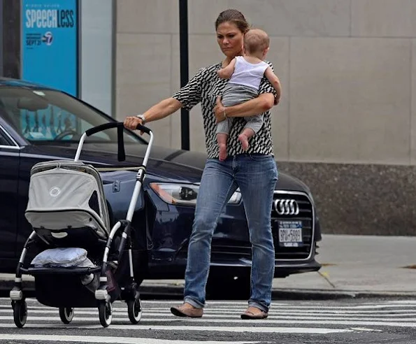 Crown Princess Victoria with Prince Oscar in New York, Crown princess Victoria style tods flat shoes