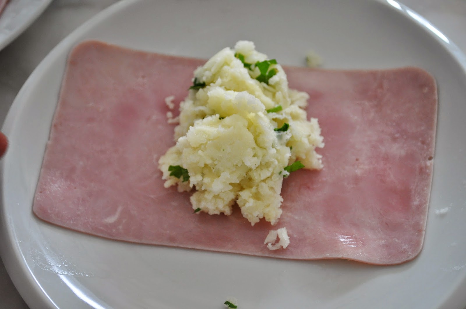 Cooking with Manuela Ham, Cheese and Mashed Potatoes Rolls
