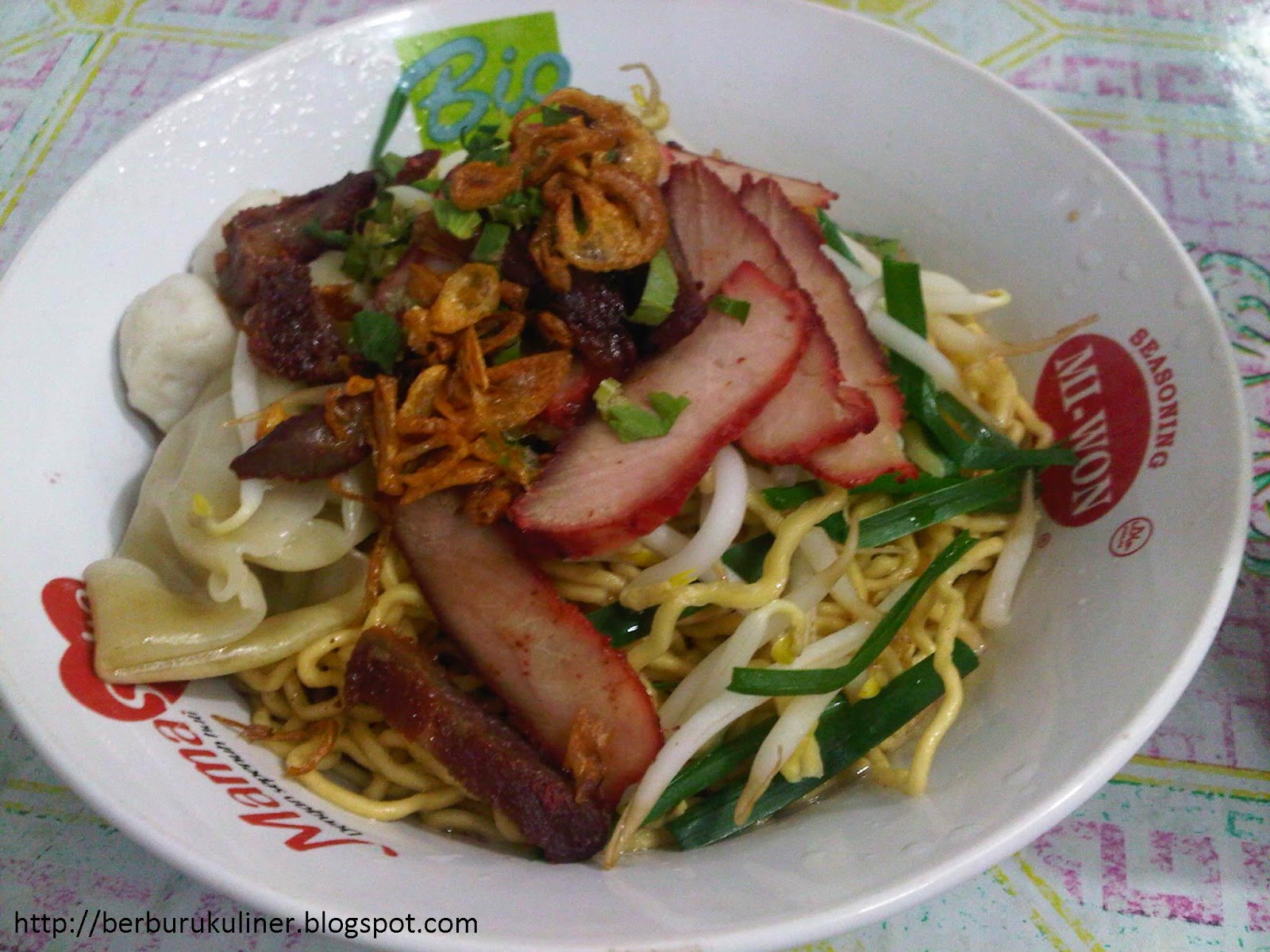 Berburu Kuliner: Lezatnya Wan Tan Mie, Mie Khas Bagan Siapi-api