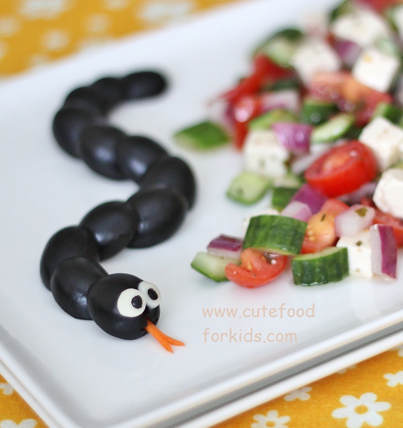 Cute Food For Kids? Fun and Healthy Halloween Food Idea Olive Snake