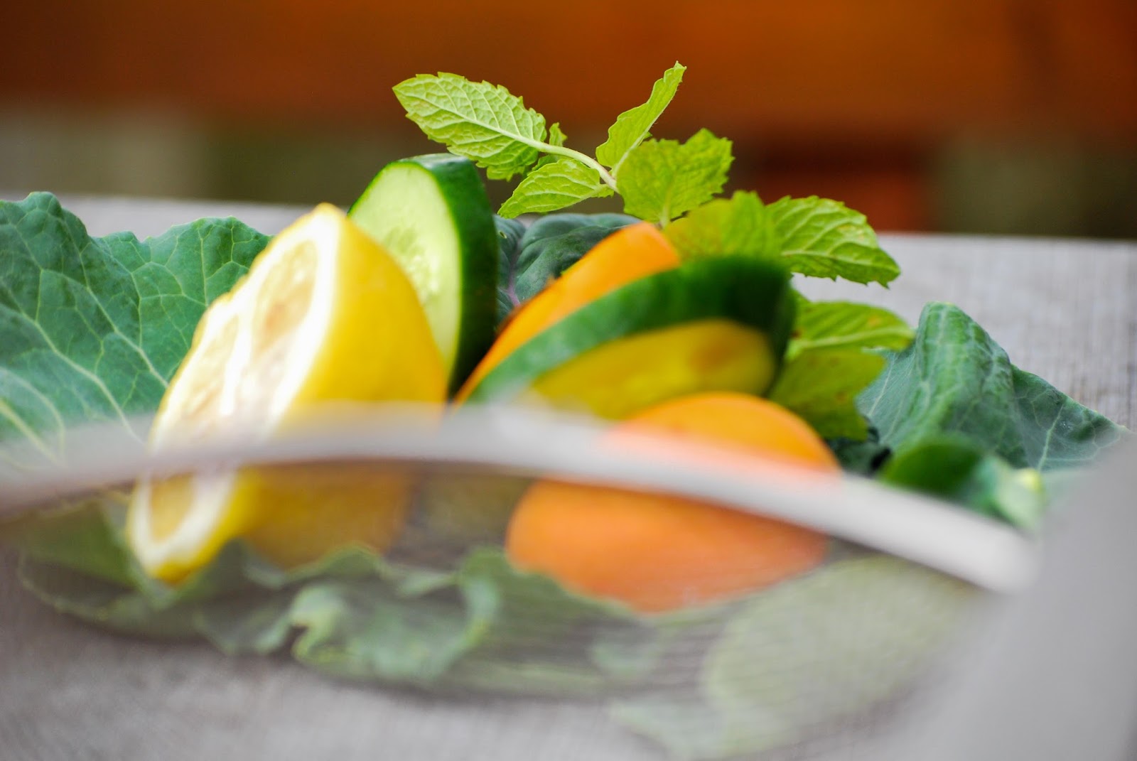 apricot & greens smoothie