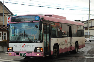 南部バス 八戸200か757 エルガ LKG-LV234L3 （WILLER EXPRESS 塗装）