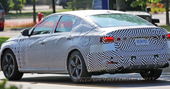 Burlappcar: 2019 Nissan Altima Burlappcar: 2019 Nissan Altima