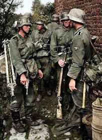 Germania Regiment Color photo World war II worldwartwo.filminspector.com