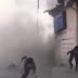 Σοκαριστικές στιγμές στη Συρία: Βόμβα σκάει μπροστά σε παιδιά [Βίντεο]