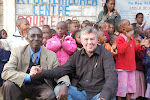 Barnehjem i Nairobi, Simon Ndumbu og Steinar Vikestad