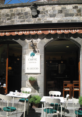 Caffè IL LECCIO - the lovely bar is centrally located in Montalcino's town center