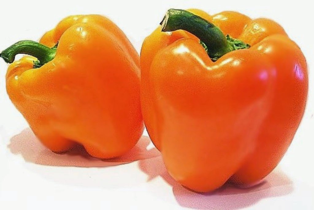 Orange pepper. Перец сладкий оранжевое чудо f1. Перец сладкий "оранжевый бык f1". Перец оранжевое чудо f1. Семко перец оранжевое чудо.