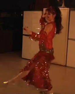 bellydance performance photo