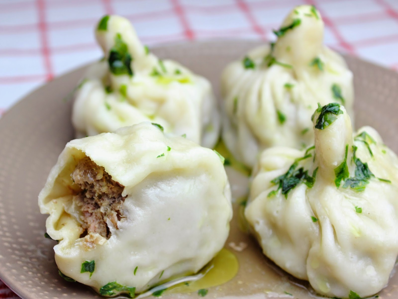 Хинкали с кинзой