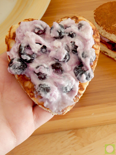 blueberry cheesecake pancake sandwiches krusteaz giveaway (sweetandsavoryfood.com)
