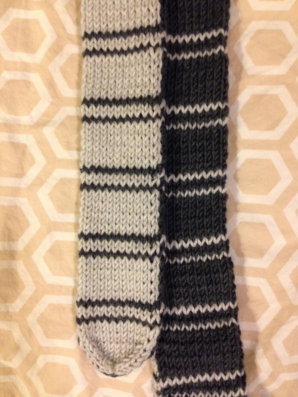 319 miles: New pattern: Double Knit Tie