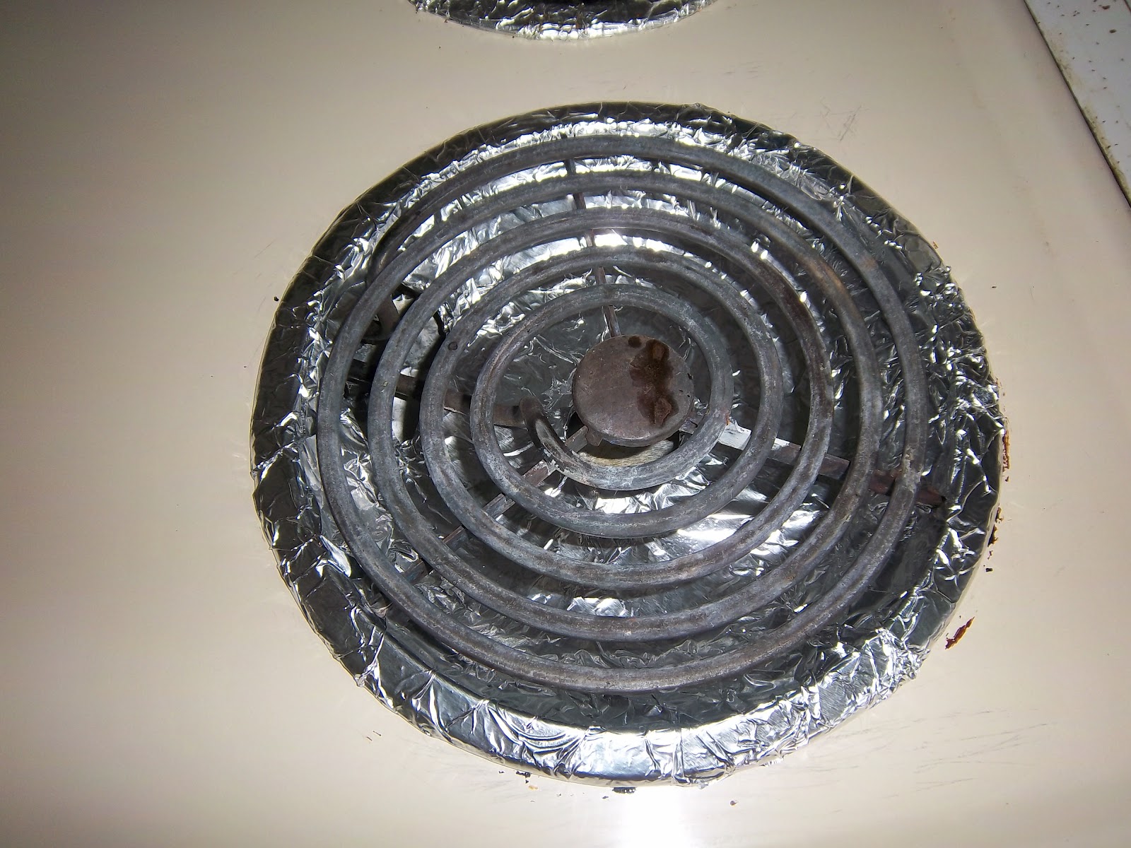 Mother Hen of Nine Time Saver Tin Foiled Stove Top Drip Pans