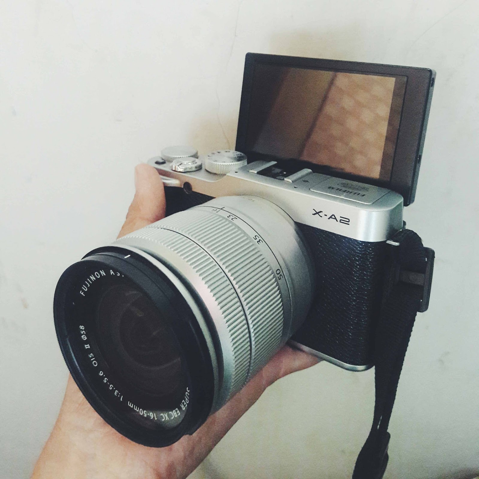 Alasanku Memilih Fujifilm XA2 Mirrorless Innnayah Fujifilm xa2 fujifilm xa2 selfie
