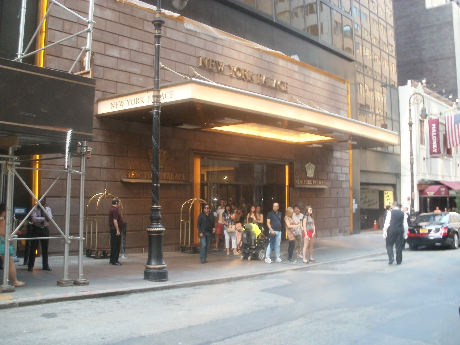 Midtown Blogger/Manhattan Valley Follies: New York Palace Hotel