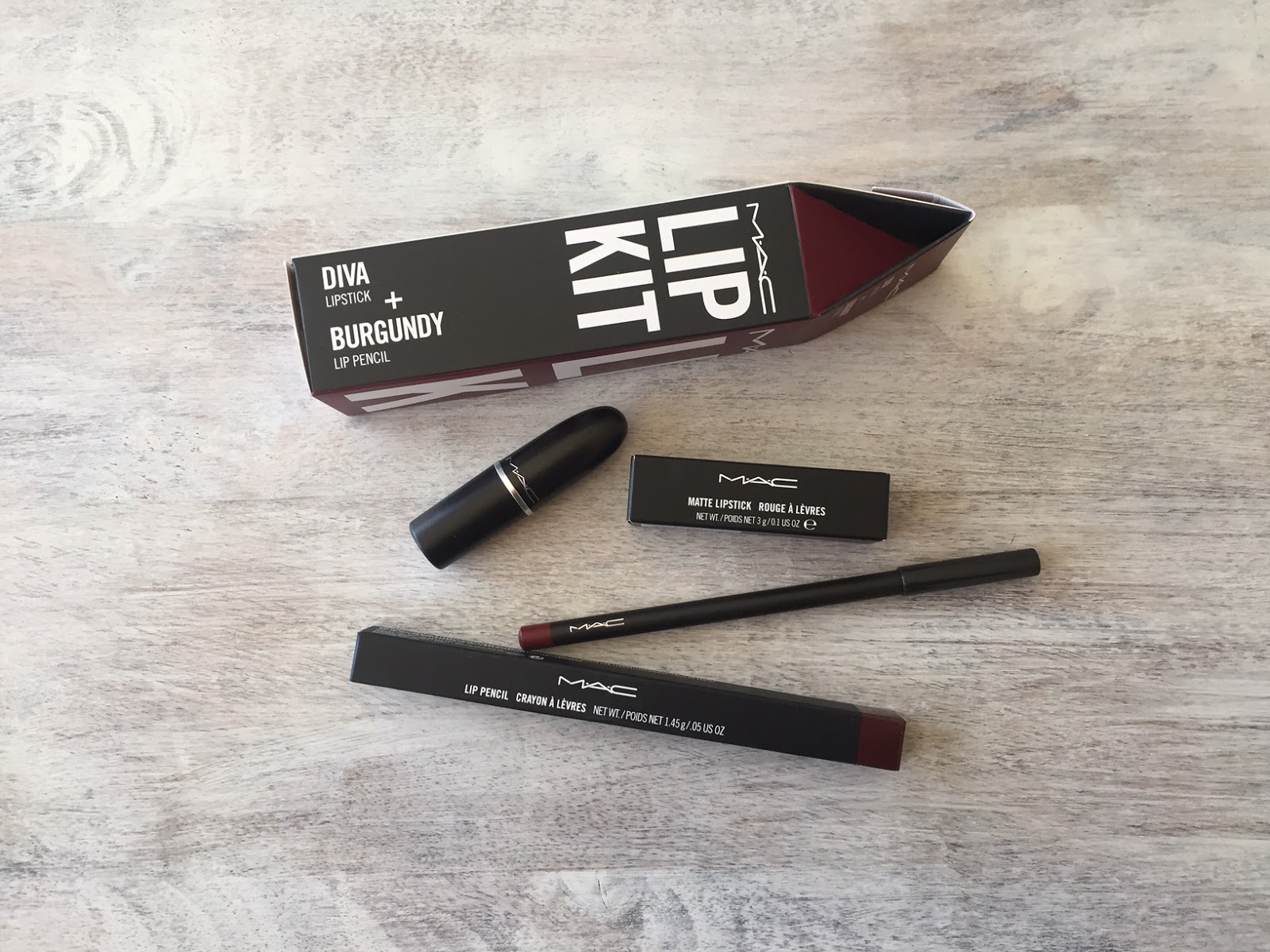 Mac Burgundy Lip Liner