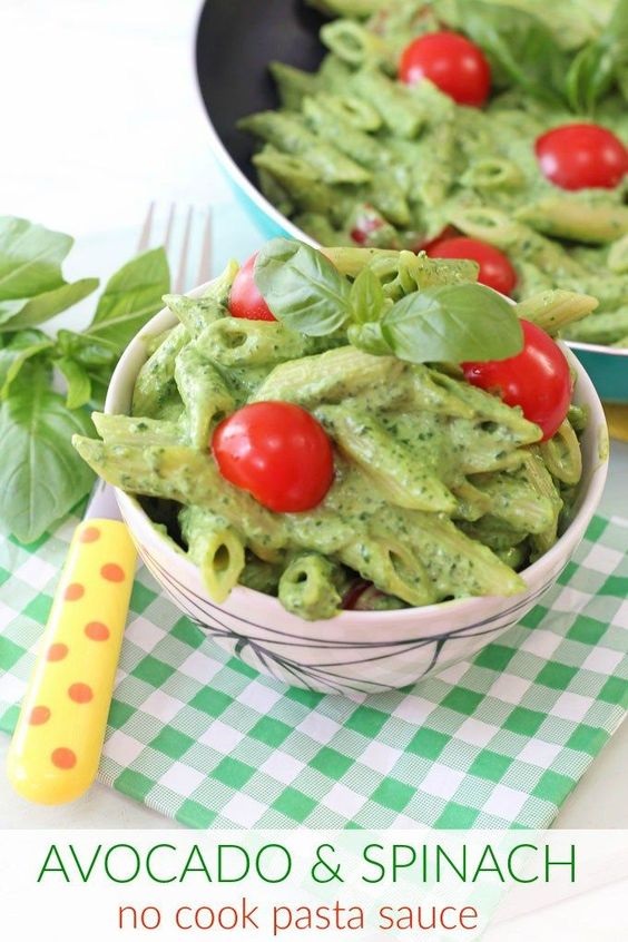 Creamy Avocado & Spinach Pasta