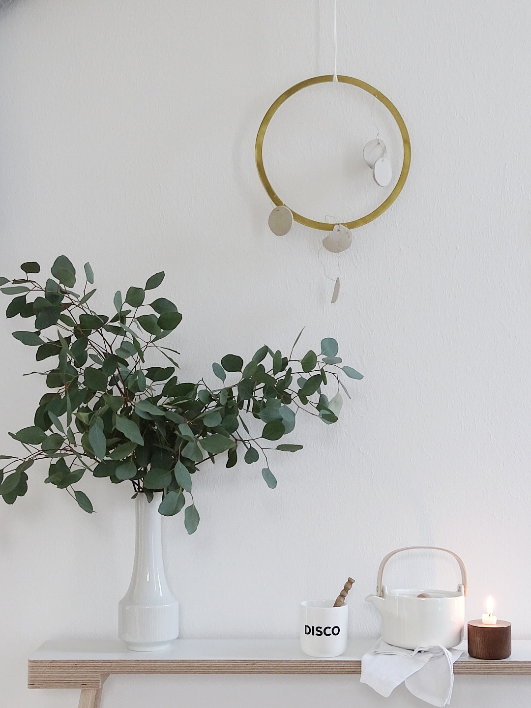 2 DIY-Ideen und Anleitungen für Mobilés aus Messingdraht, Messingringen und Modelliermasse - Minimalistischer, moderner, luftig-leichter Wandschmuck - https://mammilade.blogspot.de 2 DIY-Ideen und Anleitungen für Mobilés aus Messingdraht, Messingringen und Modelliermasse - Minimalistischer, moderner, luftig-leichter Wandschmuck - https://mammilade.blogspot.de