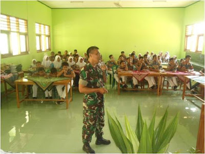 DANRAMIL SOSIALISASI BELA NEGARA DI SMP N 1 SUKODONO