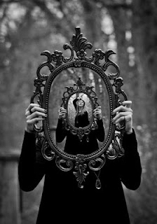 ¿La imagen, un espejismo? Un paso más allá de la cuestión retórica y lingüística. La imagen poética, ¿La imagen, un espejismo? Un paso más allá de la cuestión retórica y lingüística. La imagen poética, Francisco Acuyo