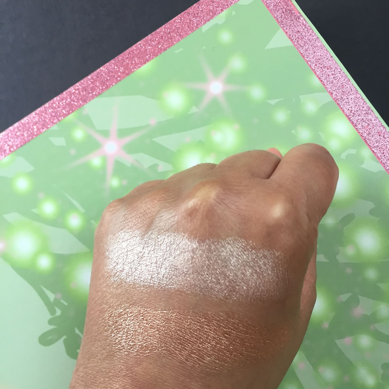 skade prop gispende Pixi Beauty Glow-y Gossamer Duos and Liquid Fairy Lights Review and  Swatches | A Very Sweet Blog