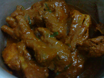 DYA INSYIRAH's CORNER RENDANG AYAM KELUARGA