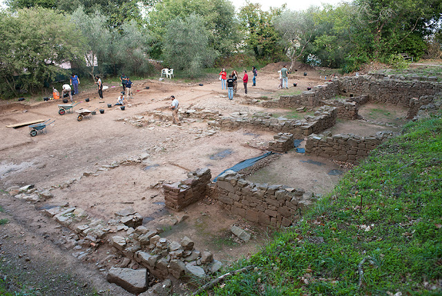 Large Etruscan villa discovered in Vetulonia Large Etruscan villa discovered in Vetulonia