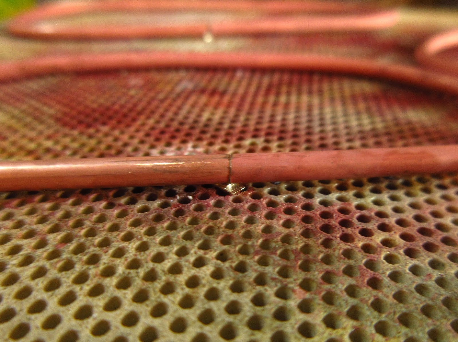 The Bronze Wire Splitting Solder Joins Mystery