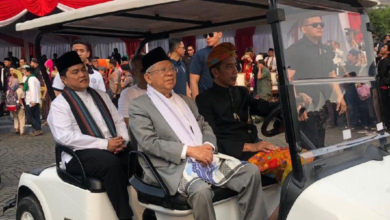 Ma'ruf Amin Tampil Nyentrik Kekinian di Kampanye Damai Ma'ruf Amin Tampil Nyentrik Kekinian di Kampanye Damai