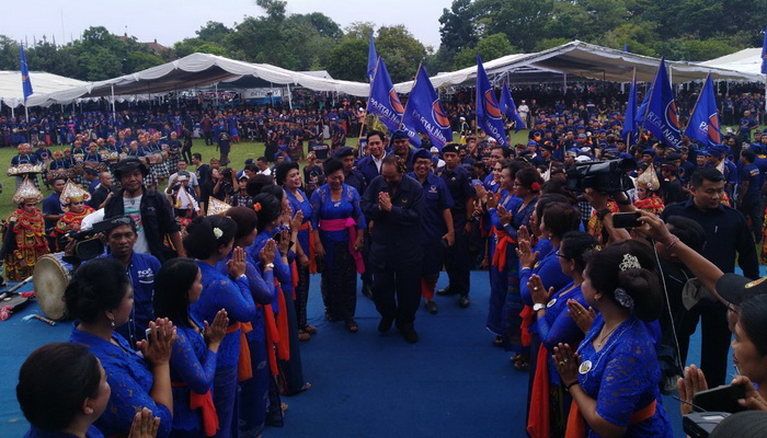 Tanpa Mahar, Cagub Rai Mantra Kantongi Rekomendasi Surya Paloh
