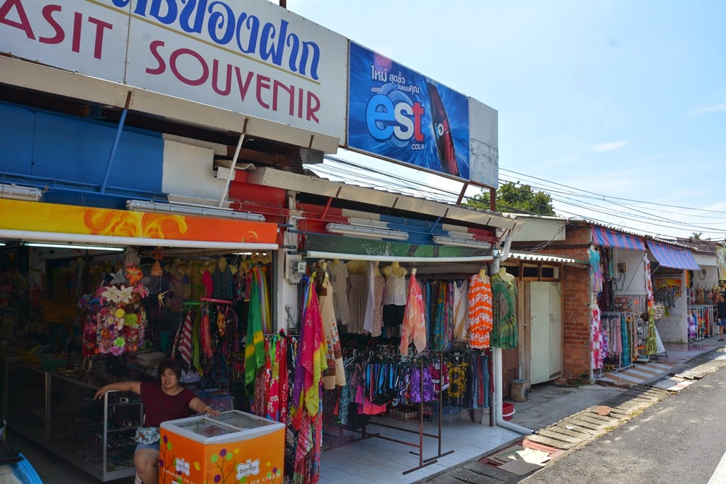 Promthep Cape Phuket shops