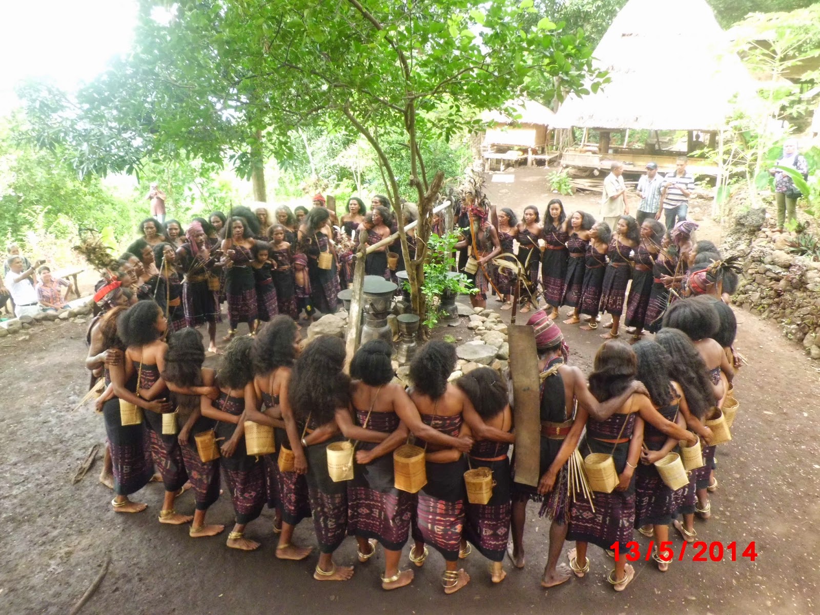 Adityamcpe Lego Lego Tari Adat Alor Bermakna Persatuan