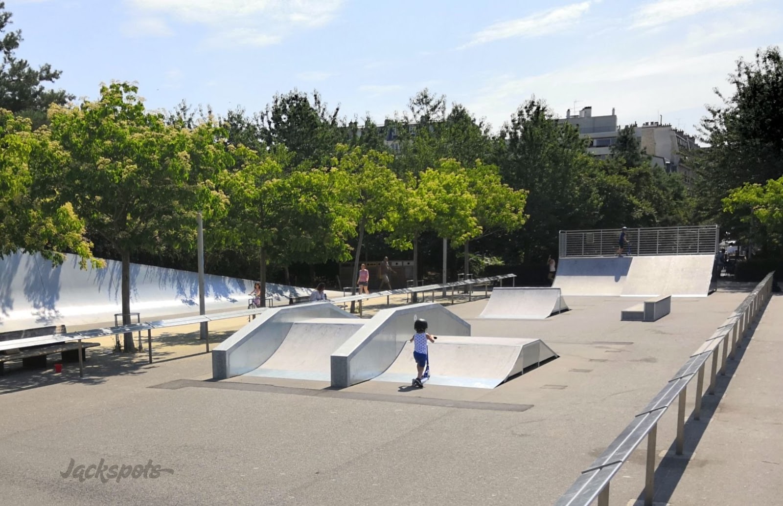 Juillet 2018 Le nouveau skatepark des Batignolles à Paris Jackspots