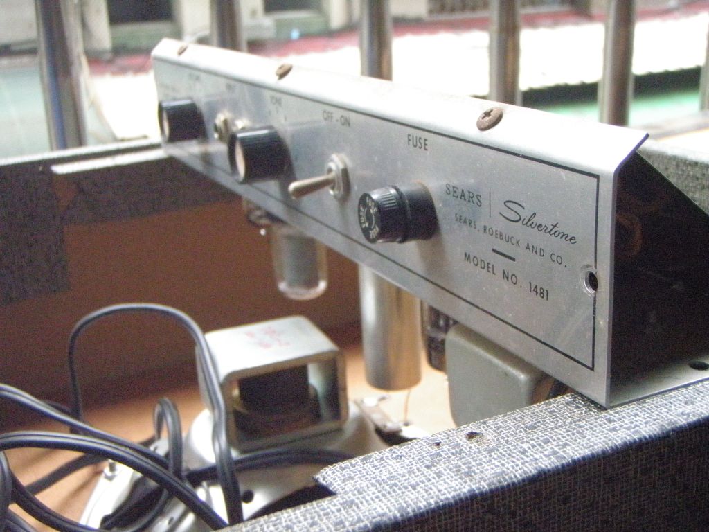 DIY Strat (and other guitar & audio projects): Doing a 3-wire mains