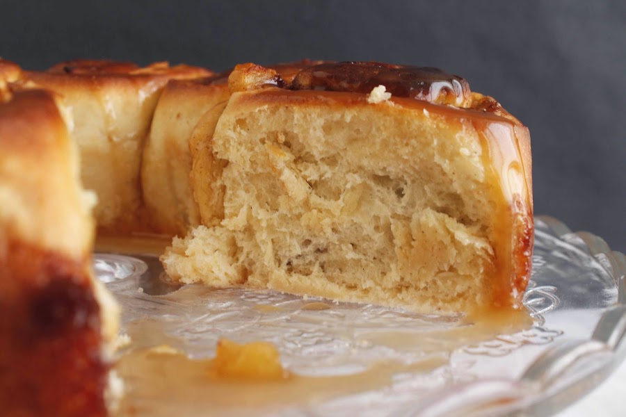 Receta Rollos de manzana con salsa de caramelo