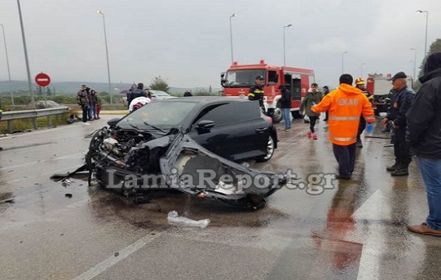 Μητέρα και βρέφος τραυματίστηκαν σε τροχαίo μόλις βγήκαν από το μαιευτήριο Μητέρα και βρέφος τραυματίστηκαν σε τροχαίo μόλις βγήκαν από το μαιευτήριο