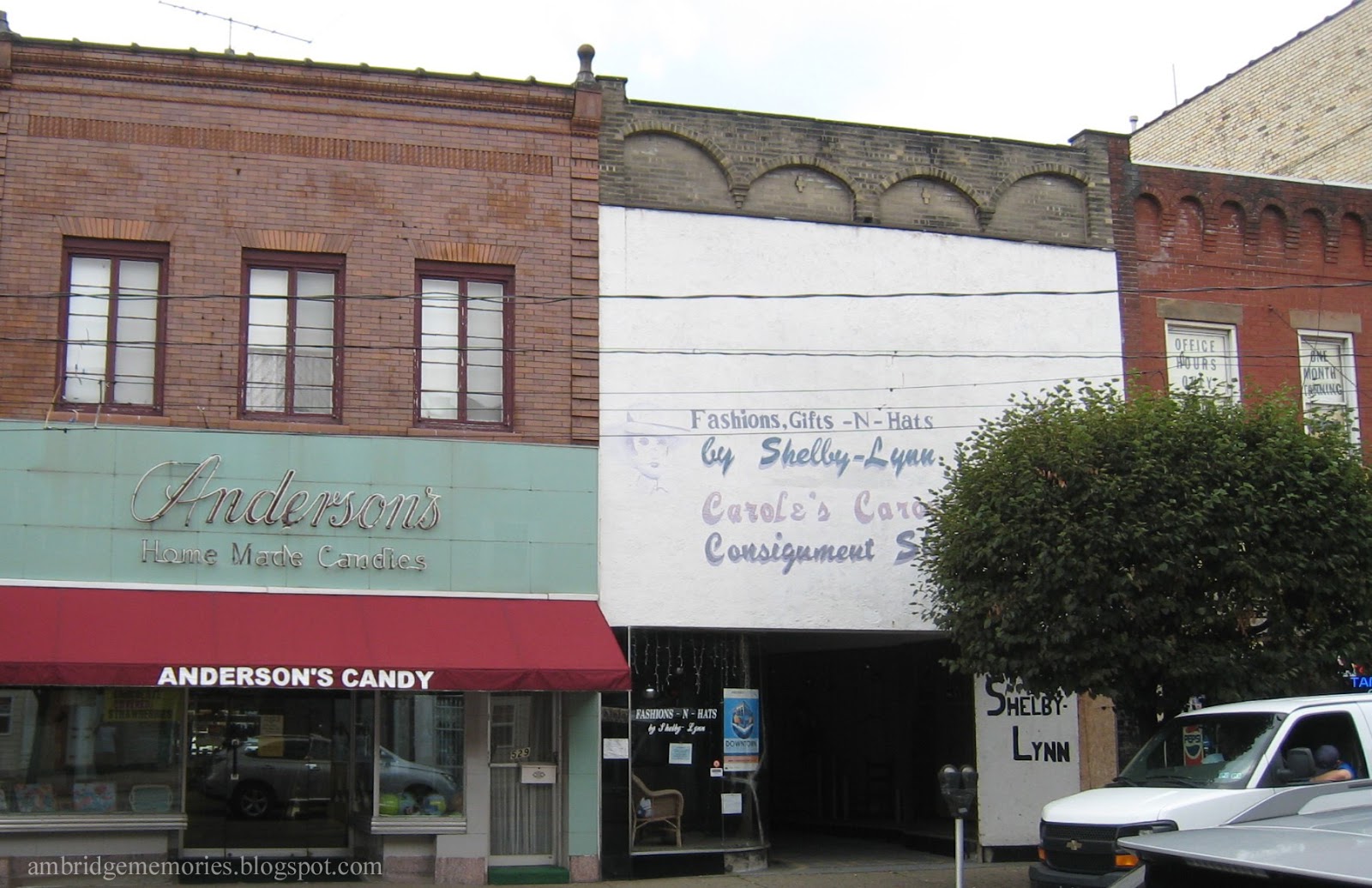 Ambridge Memories Sacks Ladies Store