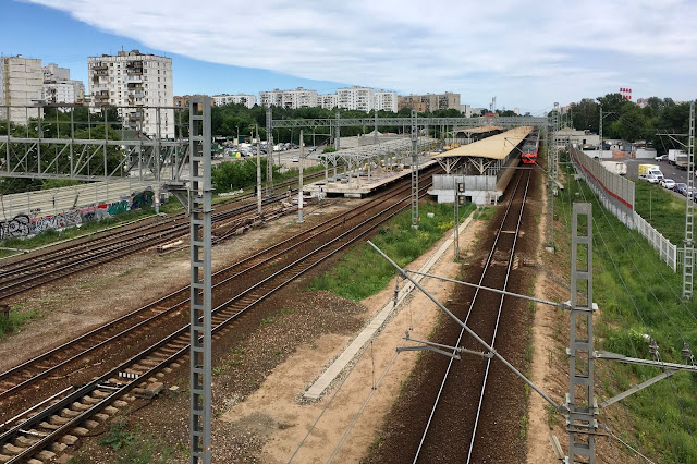 вид с Новогиреевского путепровода, железнодорожная станция Новогиреево