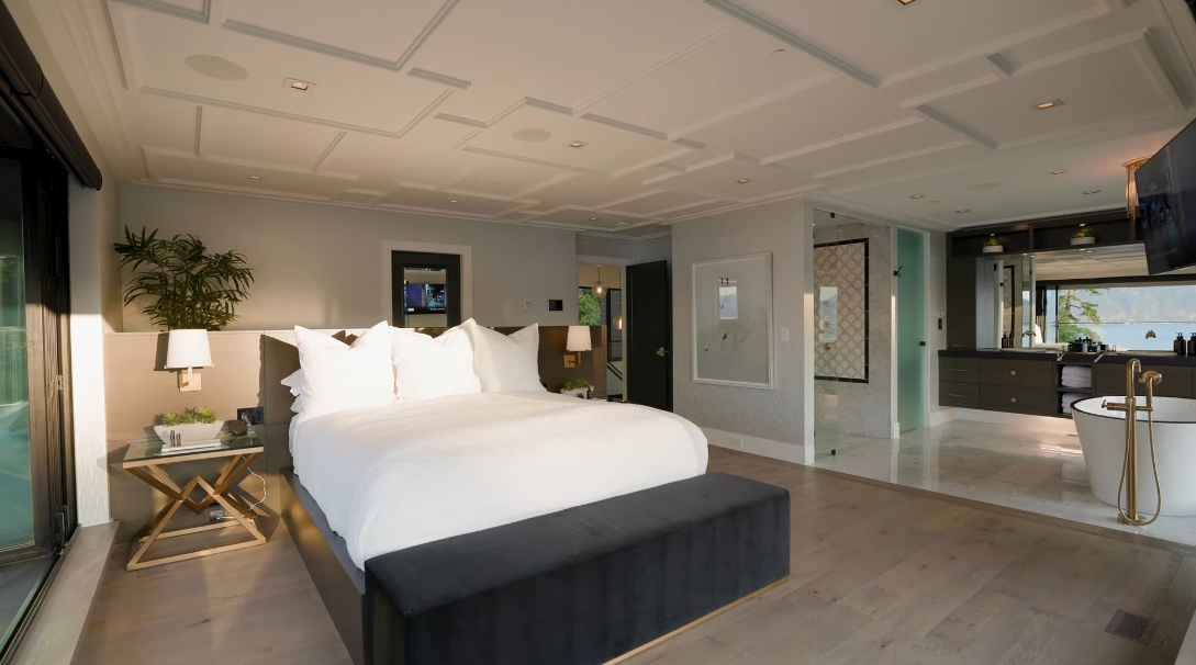 61 Interior Design Photos vs. 6892 Copper Cove Rd, West Vancouver Luxury Home Tour