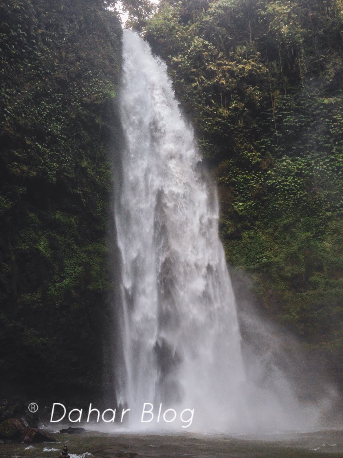 Nungnung Waterfall высота