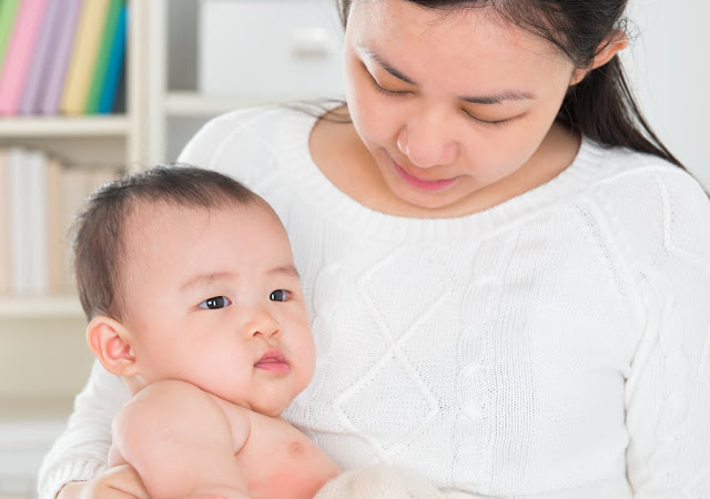 Cara Mengatasi Bayi Cegukan Dengan Praktis di Rumah Cara Mengatasi Bayi Cegukan Dengan Praktis di Rumah