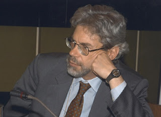 22 PASSI D'AMORE e dintorni Risposta del sottosegretario Claudio De