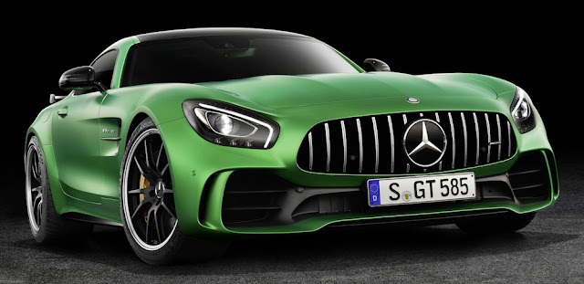 メルセデスAMG GT R