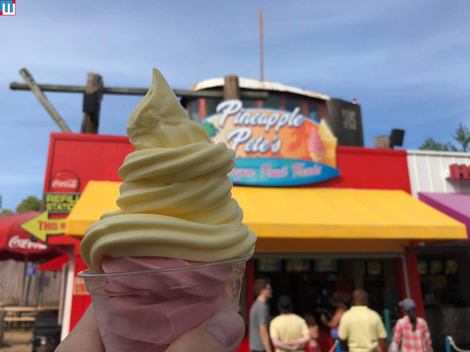 MidwestInfoGuide Season Dining Pass 2018 (Six Flags)